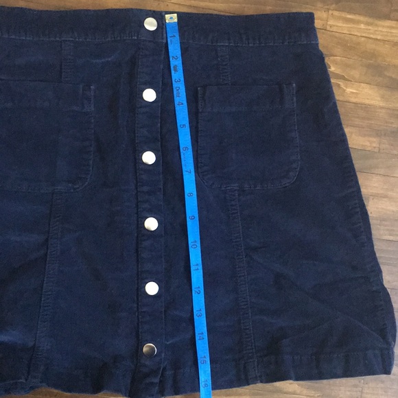 Urban outfitters mini skirt - Picture 8 of 10